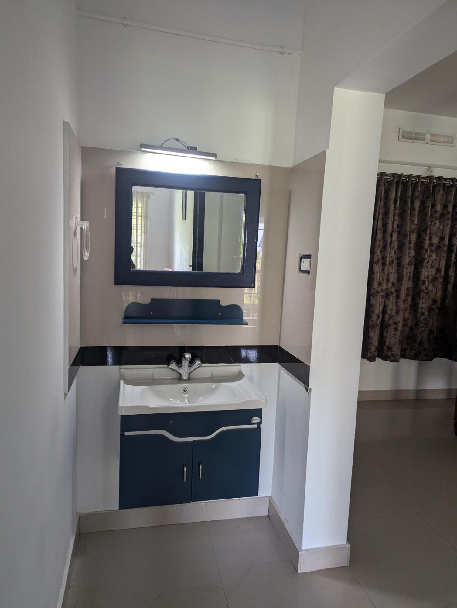 Indeevaram Apartments Kovalam Ngoại thất bức ảnh