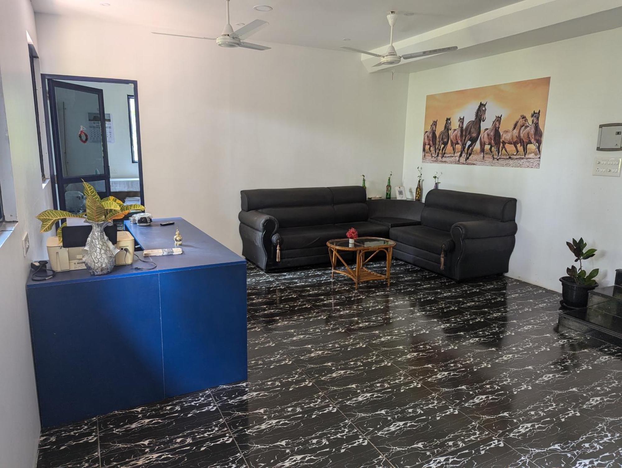 Indeevaram Apartments Kovalam Ngoại thất bức ảnh